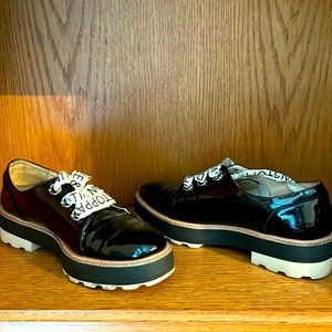 Super cool Zara loafers with platform sole and words on the laces